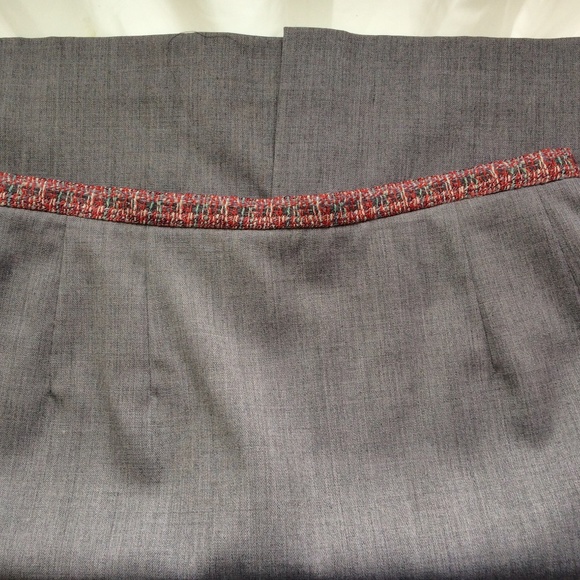 Knee length pencil skirt - Picture 2 of 7